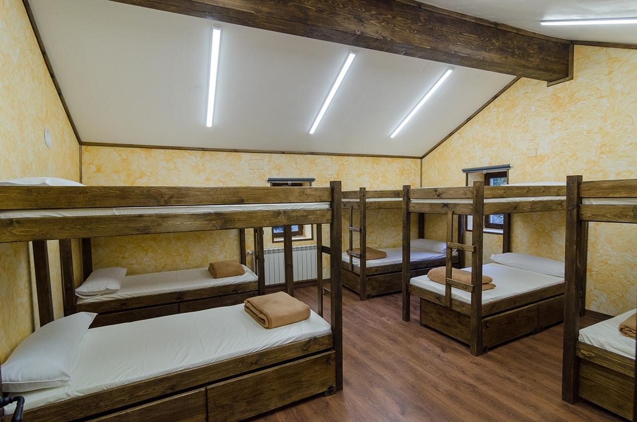 Albergue Villa De Бульнес Екстер'єр фото