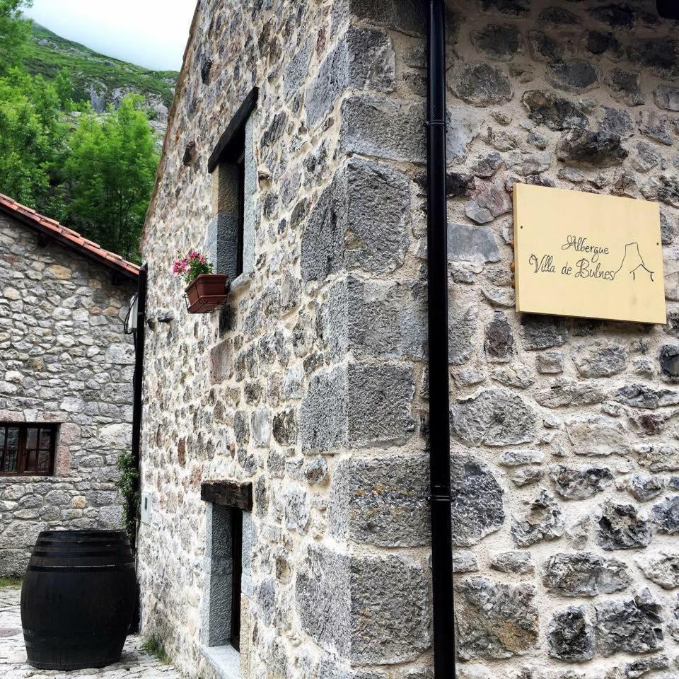 Albergue Villa De Бульнес Екстер'єр фото